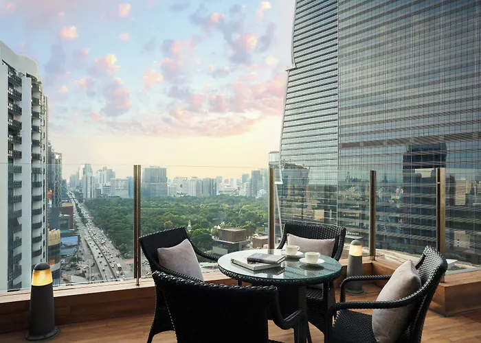 Hotel Aetas Lumpini 5*